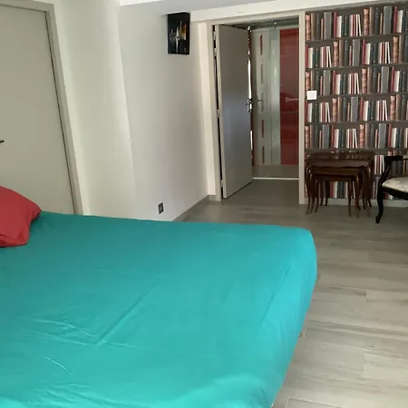 Apartman Le Picot86370 *